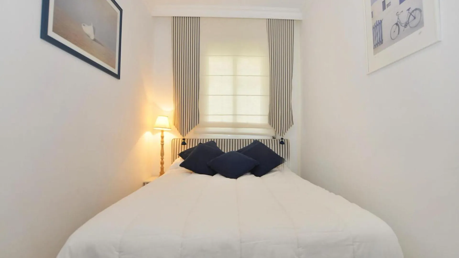 Sea-View Apartment In Roses Near Beach 0*,  Spain