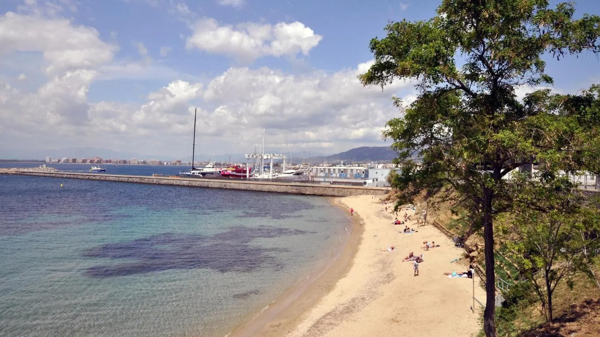 Sea-View Apartment In Roses Near Beach 0*,